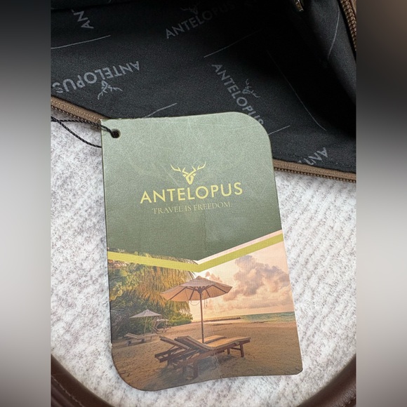 Brand New NWT Mens Brown Faux Suede Leather Large Weekender Bag Zip Top Travel - Picture 9 of 9